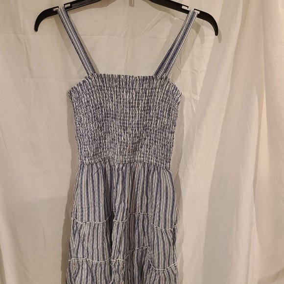 Hollister Dresses & Skirts - Hollister Smocked Tiered Dress